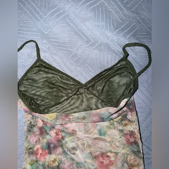 Y2k Floral Sheer V-Neck Cami Tank Top - Green Trim - Picture 6 of 6